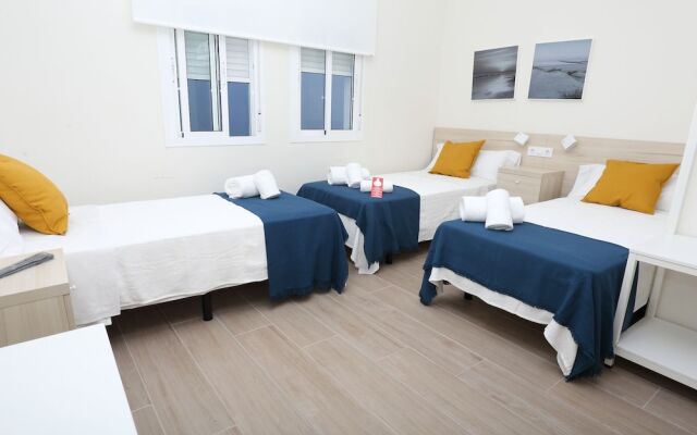 Hostal Palmones