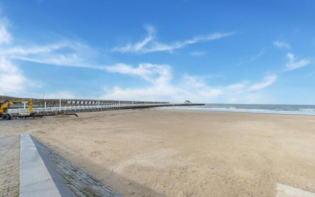 Spacious apartment in Blankenberge with balcony