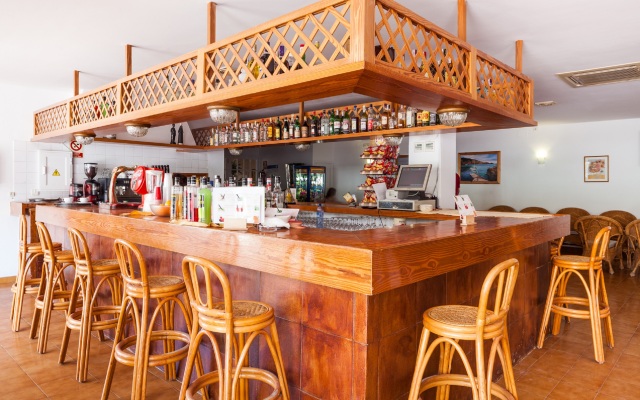 Aparthotel Puerto Cala Vadella