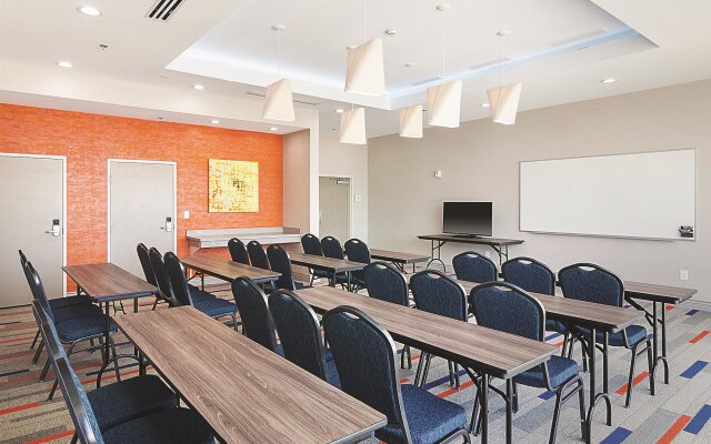 Four Points by Sheraton Plano