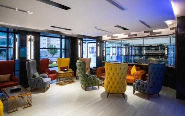 Platinum Hotel