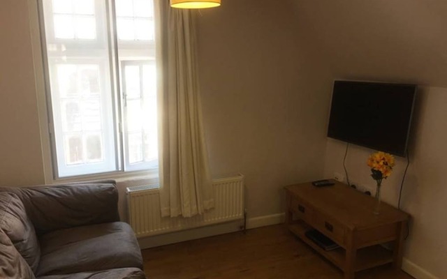 Modern 1 Bedroom Apartment in Central Bristol