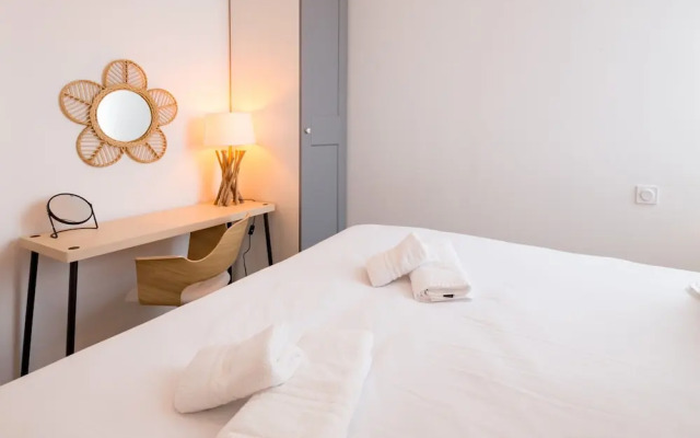 Beautiful Apartment With sea View