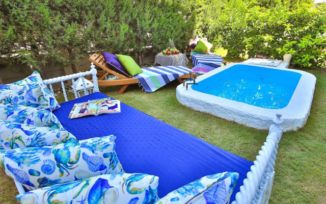 Palas Alacati - Adults Only