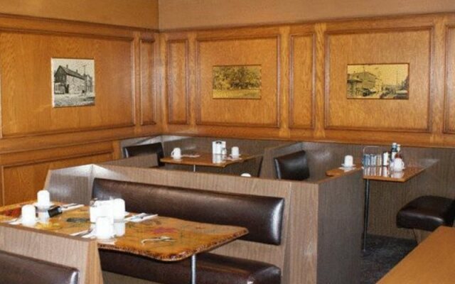 Paul's Motor Inn
