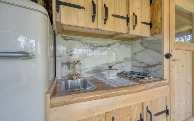 Luxury Glamping House Pia