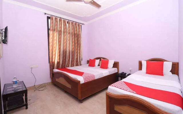 Pam And Chand Guest House By OYO Rooms
