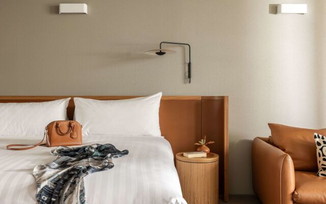 Wonil Hotel Perth - Handwritten Collection