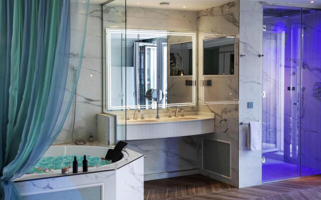 Paris j'Adore Hotel & Spa