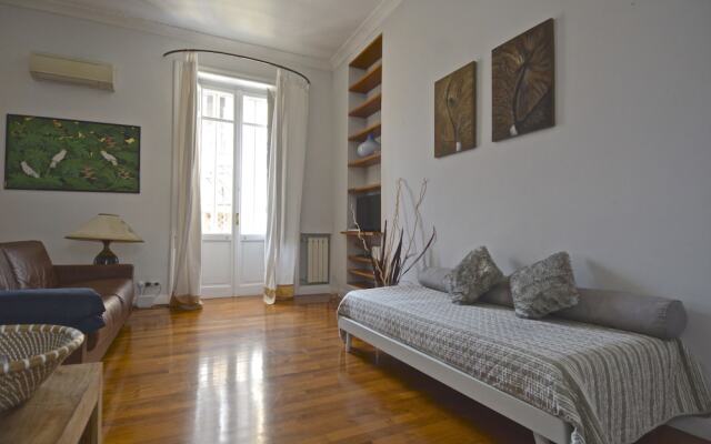 House & The City - Colosseo Apartments