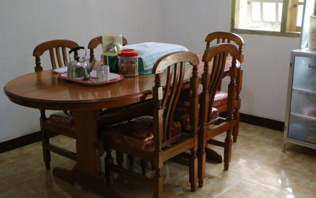 Sutriyanto Homestay - Hostel