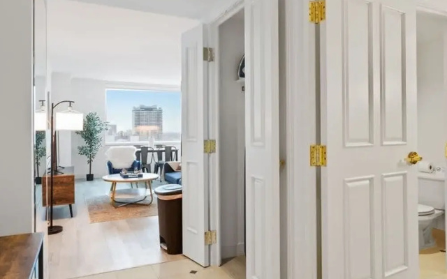Two Beachfront Stylish Cozysuites on the Boardwalk
