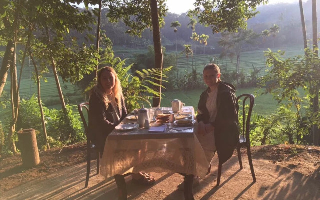 Kandy Village Glamping