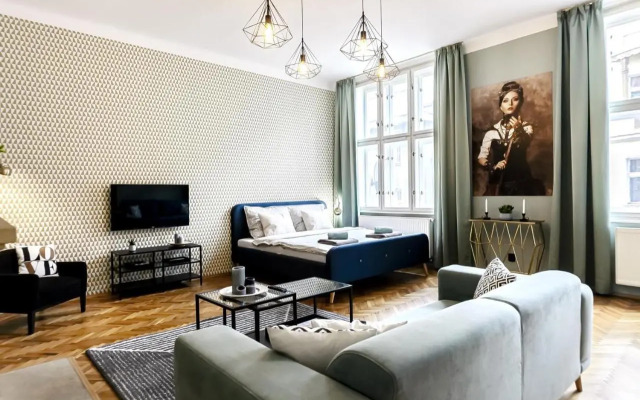 Cubistic Residence Eliska / Jewish Quarter / Old Town