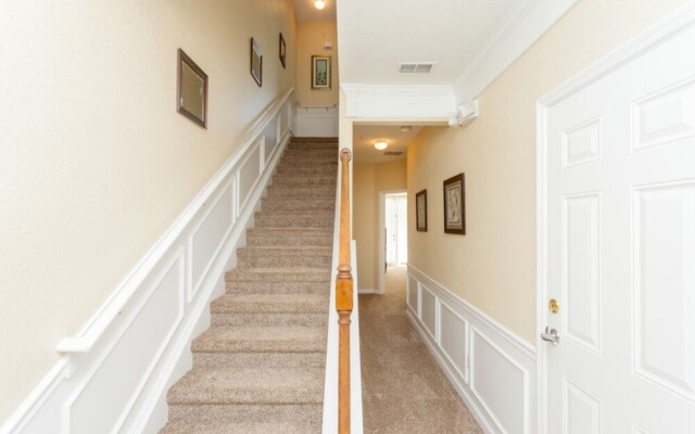 Vista Cay - 8001 Coolbreeze Dr #118