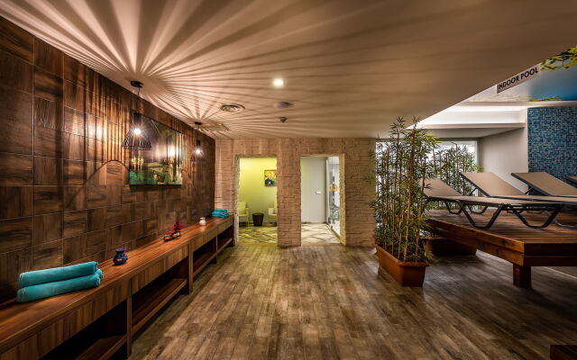 White City Beach - Adults Only