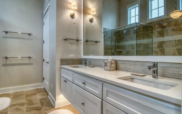 Seaside Sojourn 111 LA