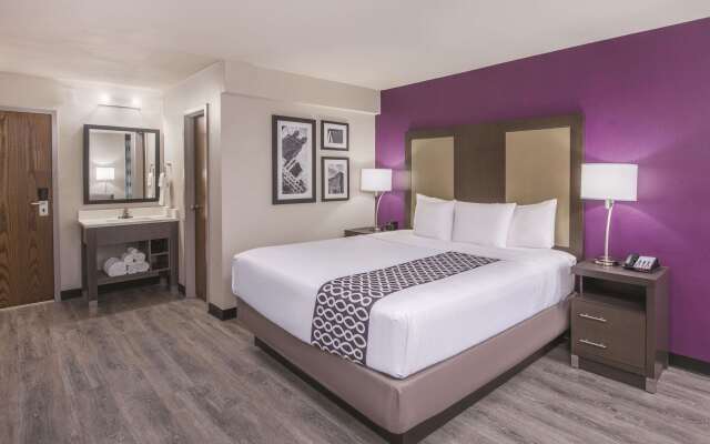 La Quinta Inn & Suites by Wyndham Festus - St. Louis South