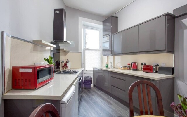 Stunning 2-bed Apartment in Central Edinburgh