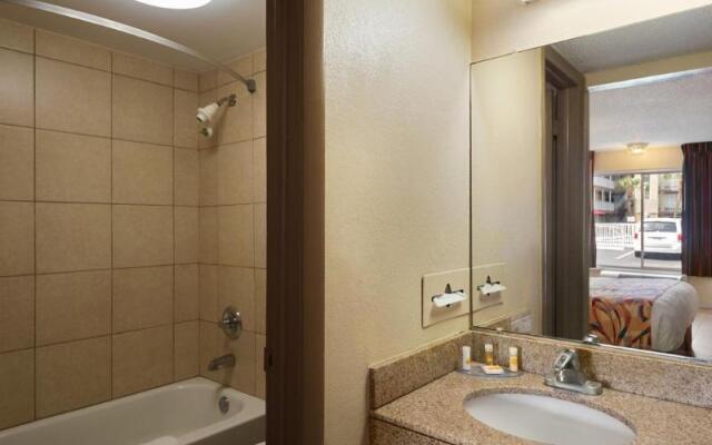 Days Inn Tampa/North Of Busch Gardens