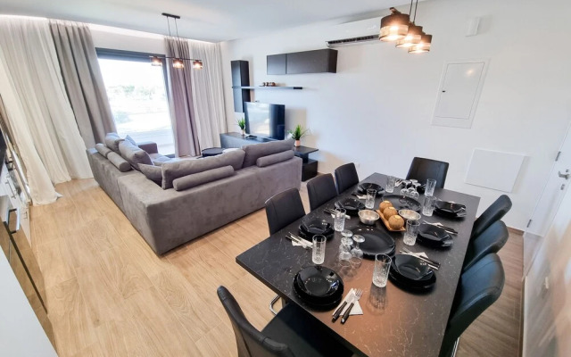 Lucky Strike Apartment