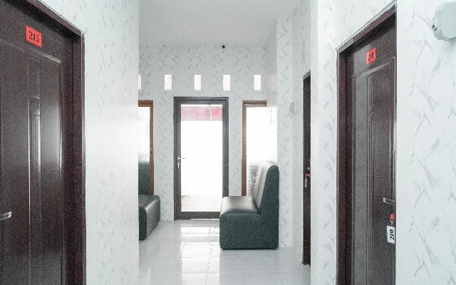 RedDoorz near Sarinah Jakarta
