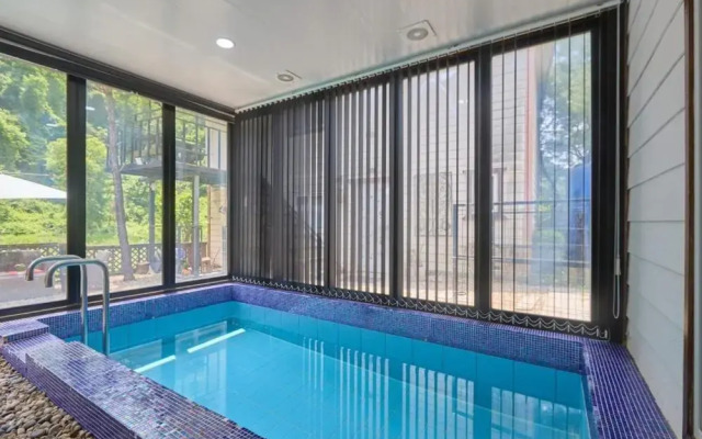 Gapyeong Pool Villa Palace