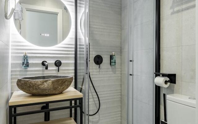 Dobo | Marco Polo Residence