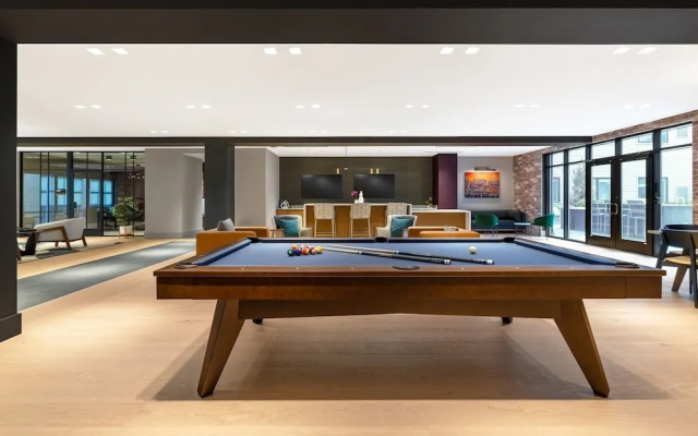 Luxury Apartments by Hyatus Center City