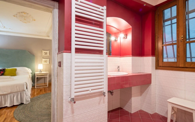 Uffizi Romantic Flat by Mmega