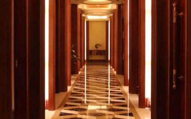 Delightel Hotel West