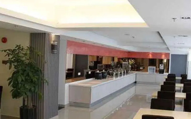 Holiday Inn Express Shantou City Center