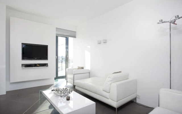 Thomsen Apartments