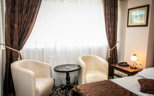 Hotel Megalos