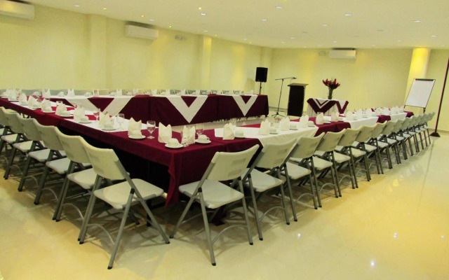 Siesta Hotel and Casino..