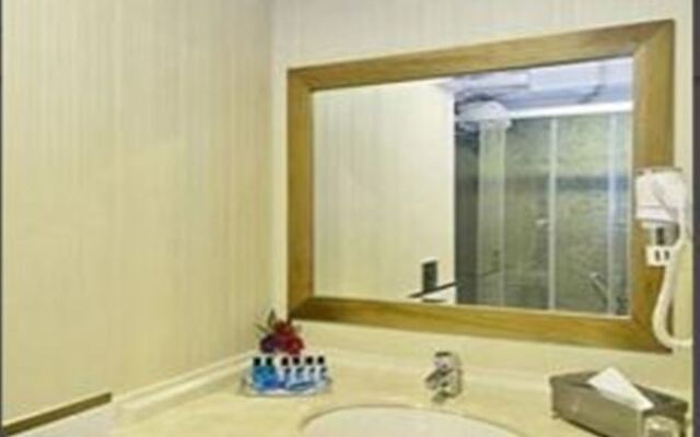 Tugcu Hotel Select