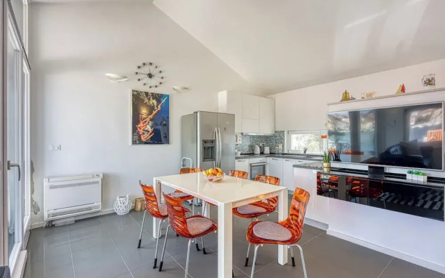 RR Losinj Harbour View Apartment