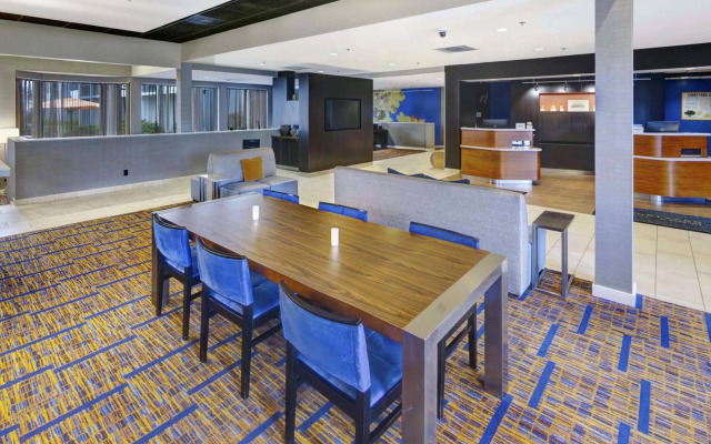 Courtyard by Marriott Chicago Glenview/Northbrook