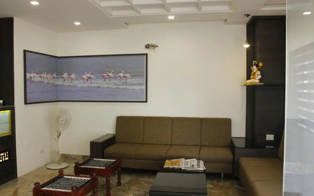 Hotel Shiv lake