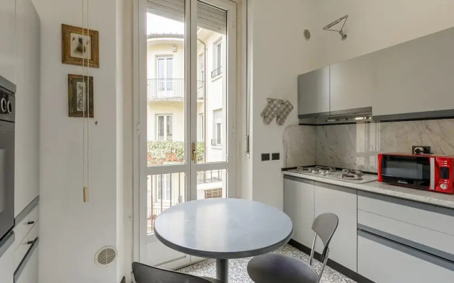 Elegant Apartment Near Duomo