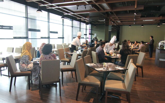 Nexus Business Suite Hotel