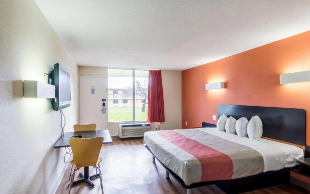Motel 6 New Brunswick