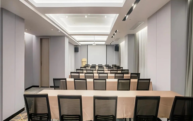 Echarm Hotel Wuhan Huangpi