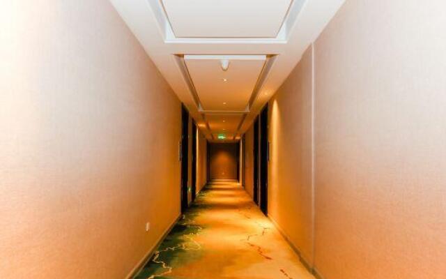 Ganzhou Mediterranean Style Hotel (Airport High-speed Railway West Station Store)