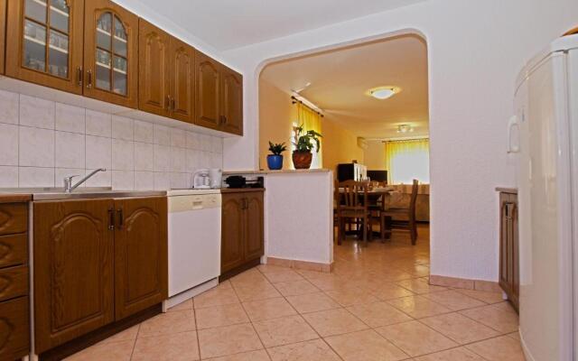 Apartment Marcana 1382
