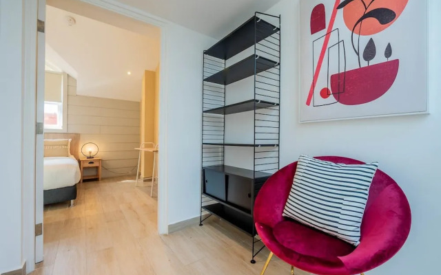 w Homely 2BR With Balcony in Panama