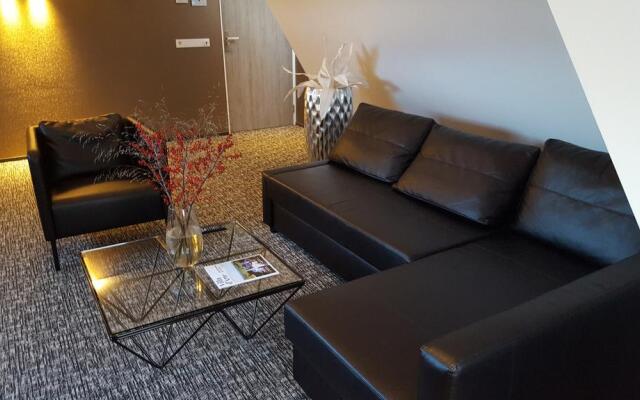 Apart Food and Drinks