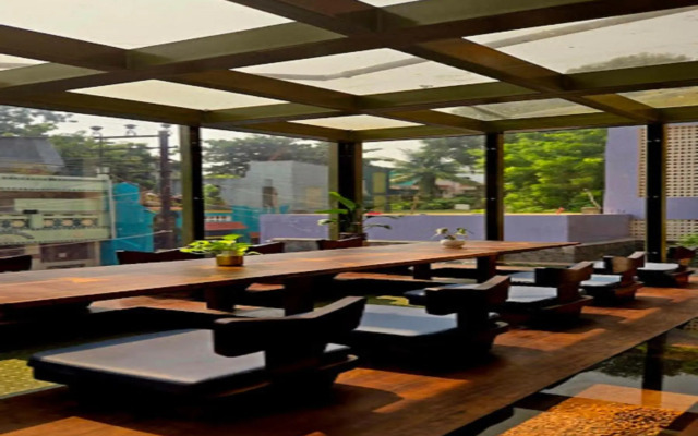 OYO 14759 Hotel President