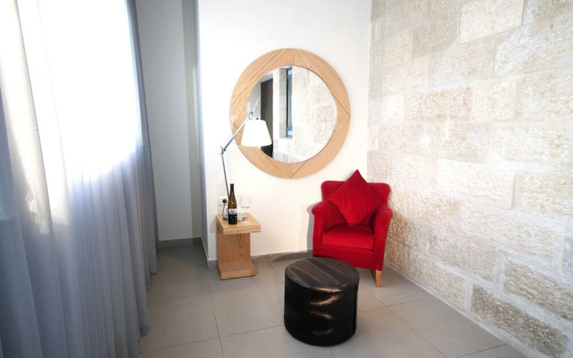 Hillel 11 Hotel