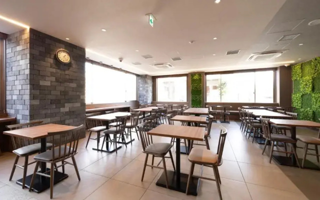 Super Hotel Kanku Kumatoriekimae
